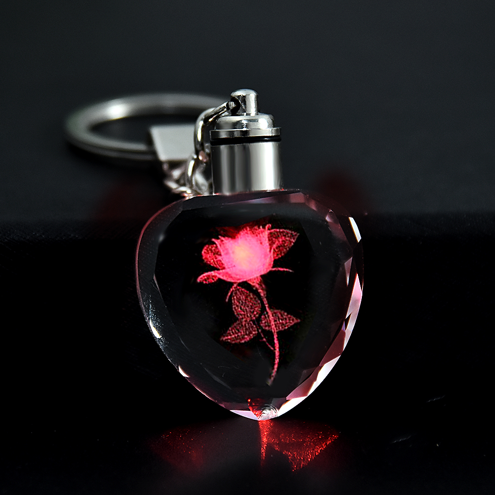 새로운 패션 컬러 장미 꽃 패턴 사랑 심장 모양 크리스탈 라인 석 LED 빛 키 체인 연인 키 체인 빛나는 키 링